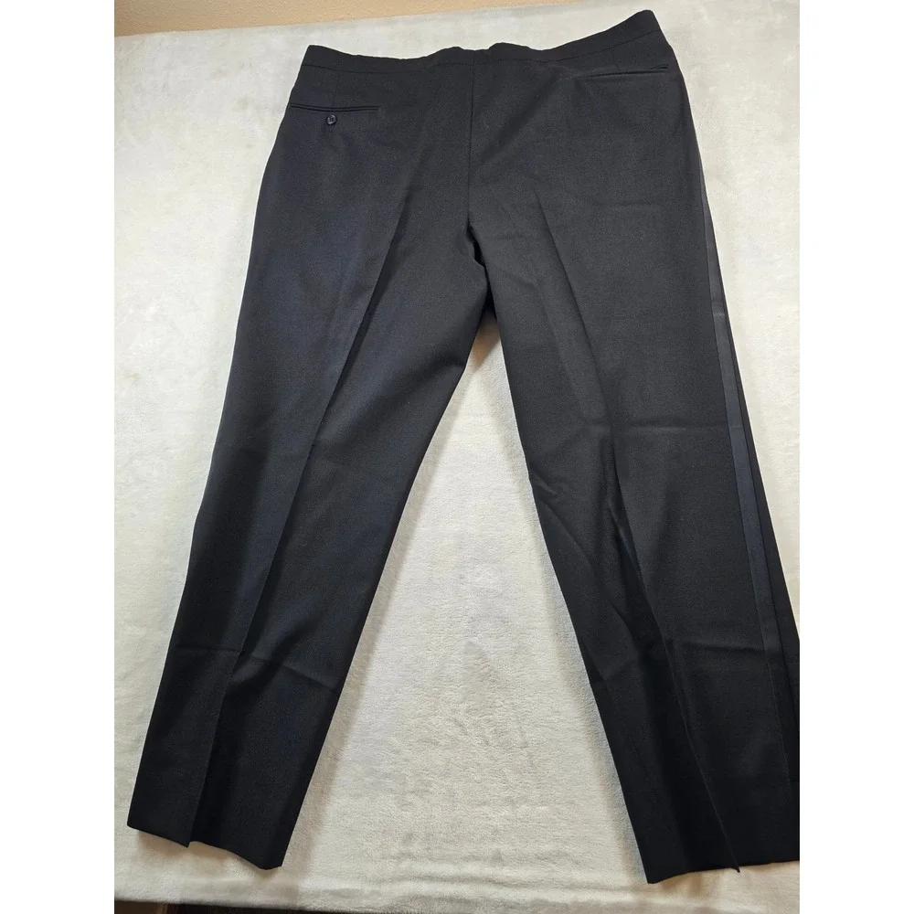 JoS A Bank Tuxedo Suit Men 46R 2 Piece Pants 42x31 Black 100% Wool Peak Lapel